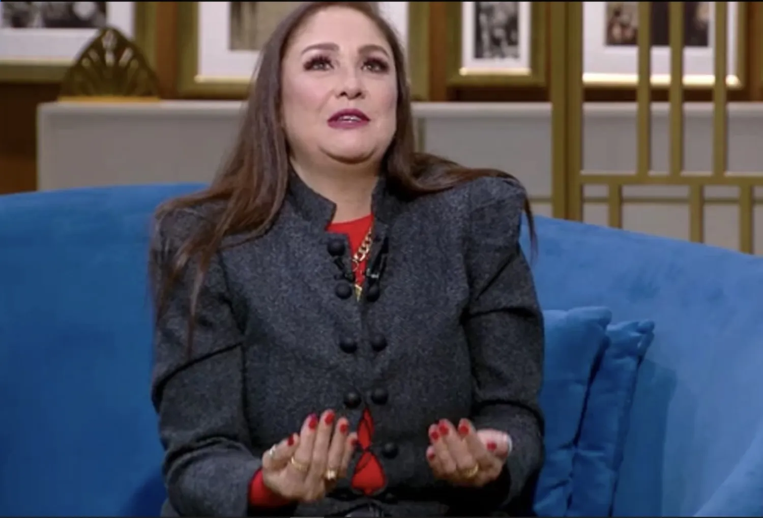 الفنانة شيرين في لقطة من برنامج واحد من الناس (حساب قناة «الحياة» على «فيسبوك»)