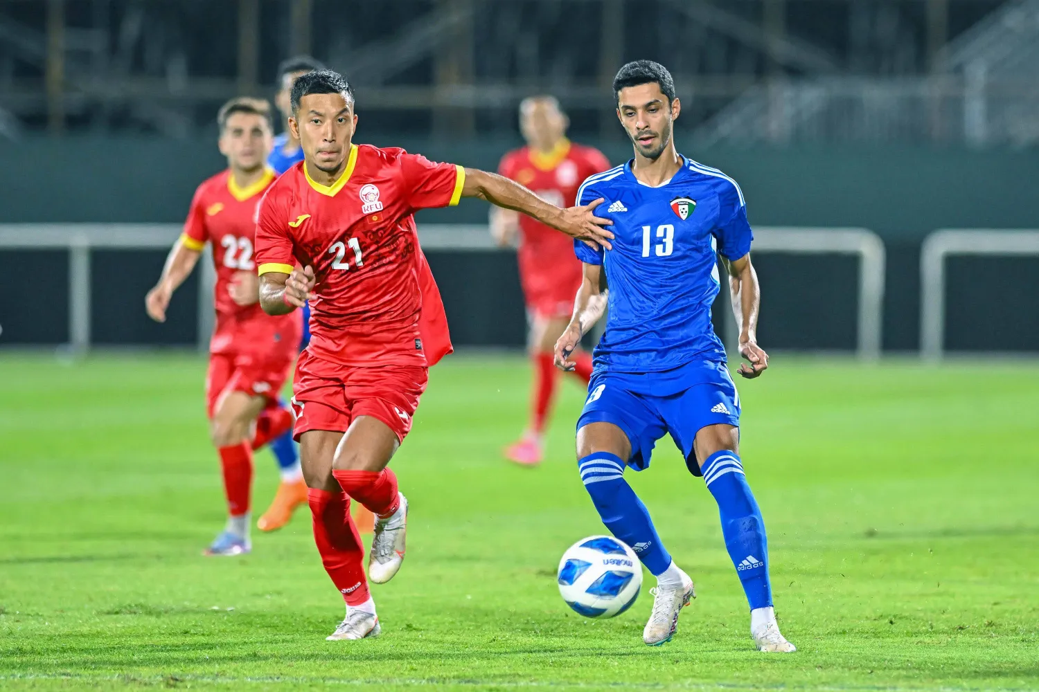 جانب من مواجهة منتخب الكويت وقيرغيزستان ودياً (الاتحاد الكويتي لكرة القدم)