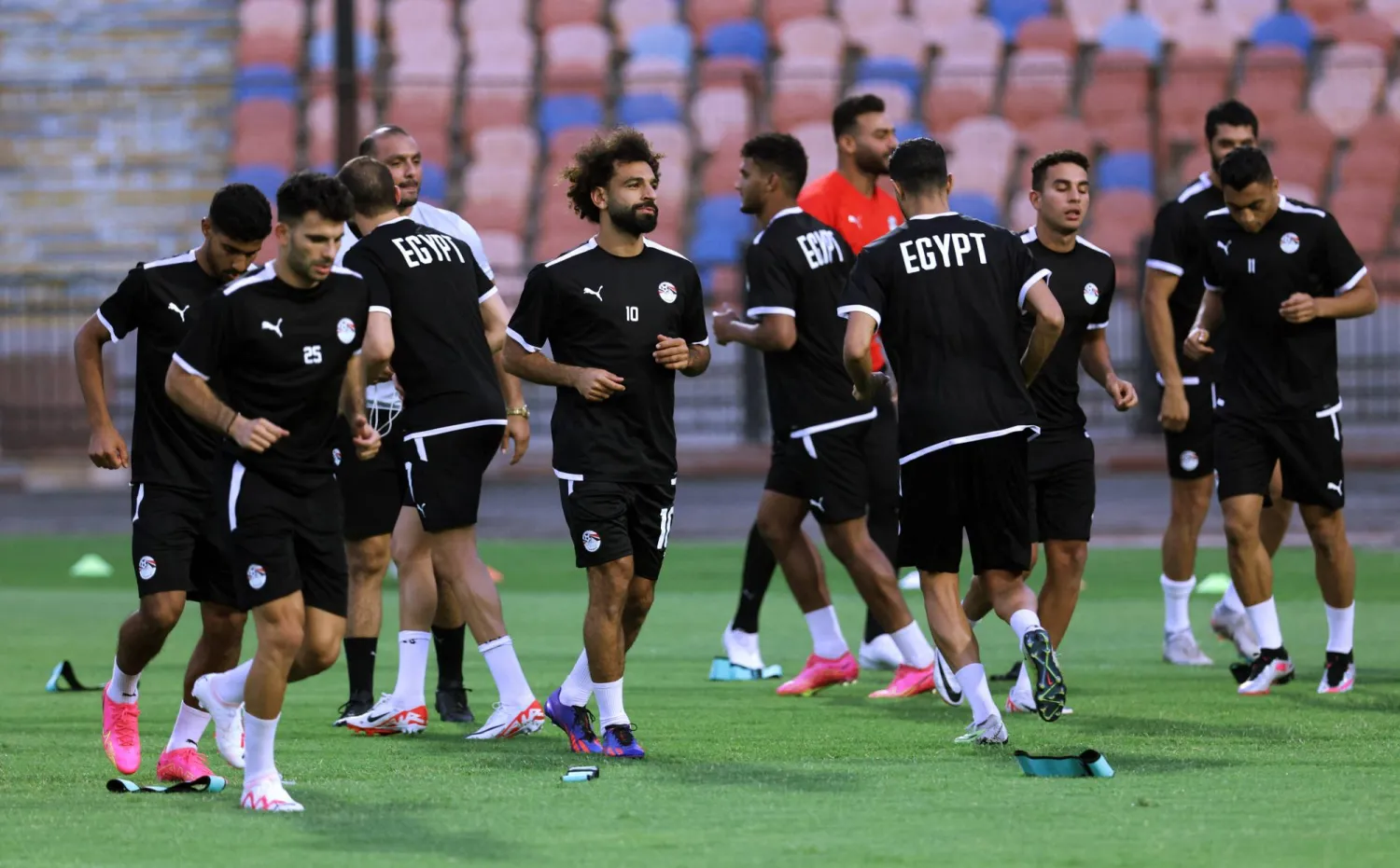 جانب من تحضيرات المنتخب المصري لمواجهة تونس ودياً (رويترز)