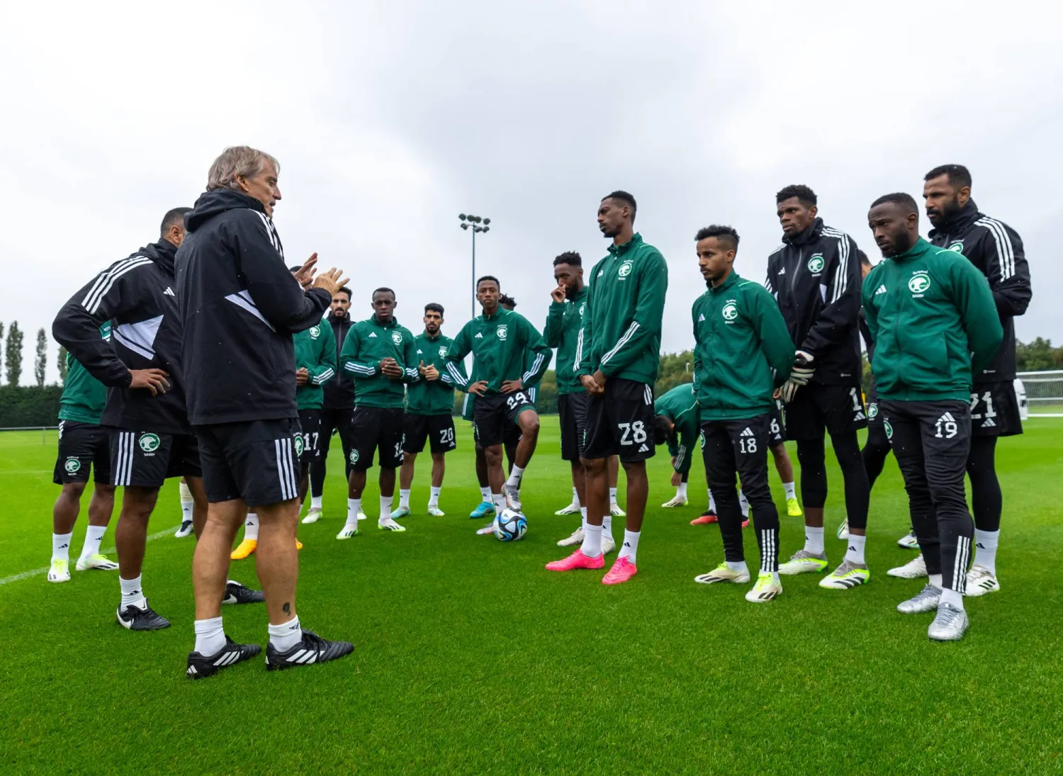 يخوض المنتخب السعودي مواجهة ودية أمام كوريا الجنوبية (الشرق الأوسط)