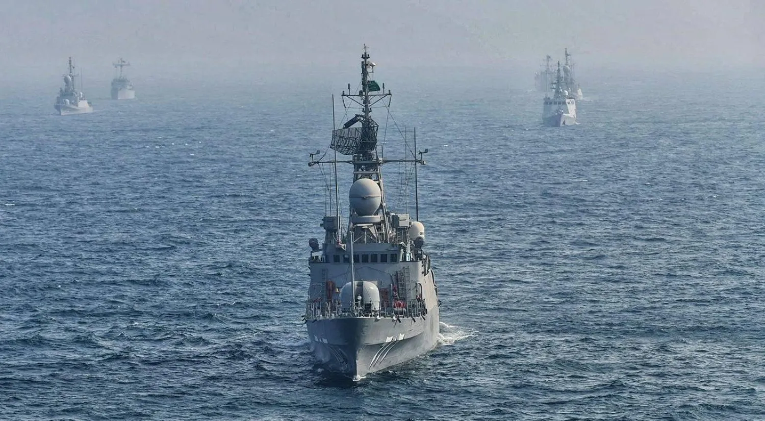 جانب من مناورات التمرين البحري الثنائي في الخليج العربي  (واس)