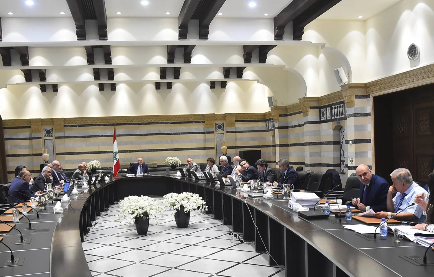 ميقاتي مترئساً اجتماع الحكومة (دالاتي ونهرا)