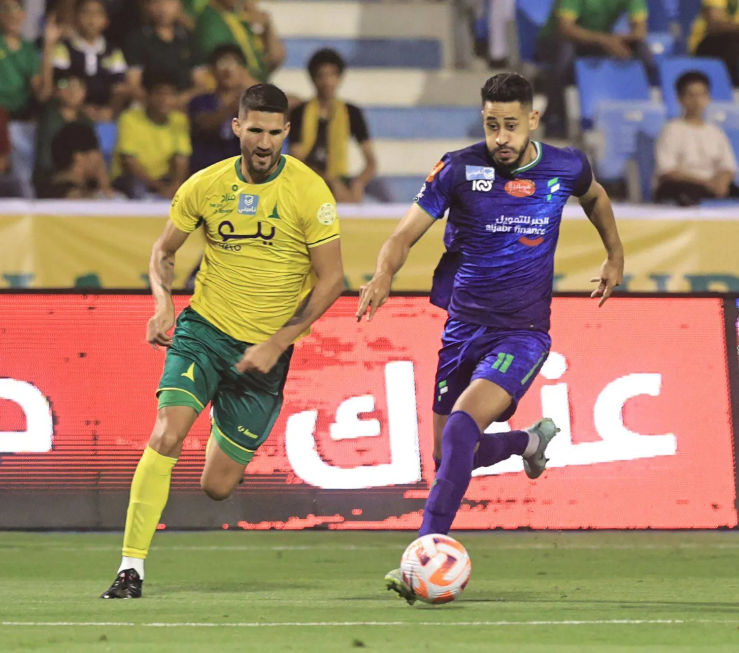 باتنا في إحدى الهجمات الفتحاوية أمام الخليج (تصوير: عيسى الدبيسي)
