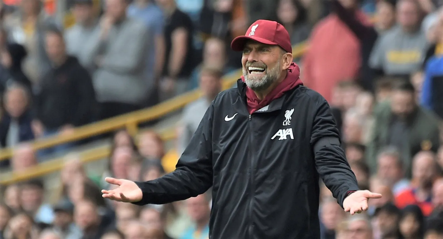 كلوب مدرب ليفربول خلال مواجهة فريقه أمام وولفرهامبتون (أ.ب)