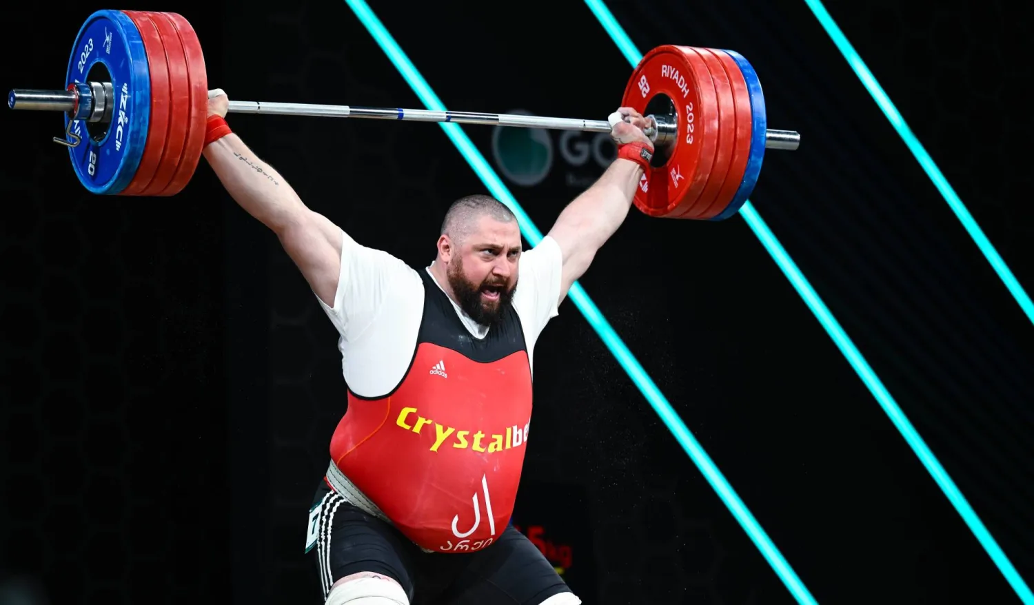 الرباع الجورجي لاشا خطف الذهبيات الثلاث في رفع أعلى الأوزان (الشرق الأوسط)