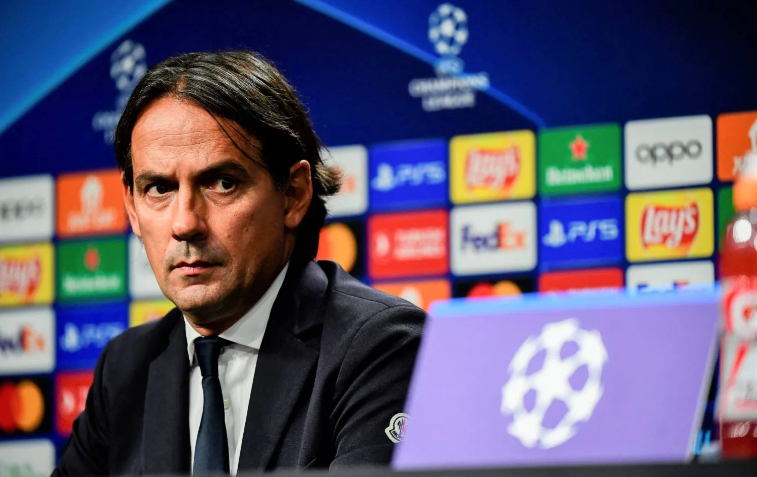 سيموني إنزاغي مدرب إنتر ميلان خلال المؤتمر الصحافي (أ.ف.ب) 