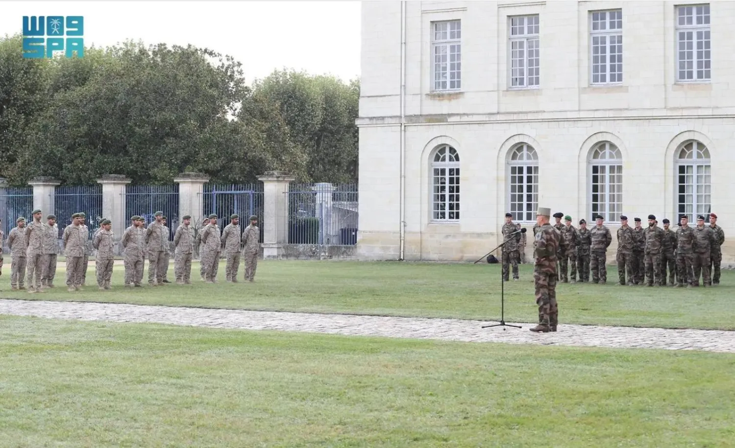 يهدف التمرين إلى تعزيز التعاون العسكري، وتبادل الخبرات بين البلدين (واس)