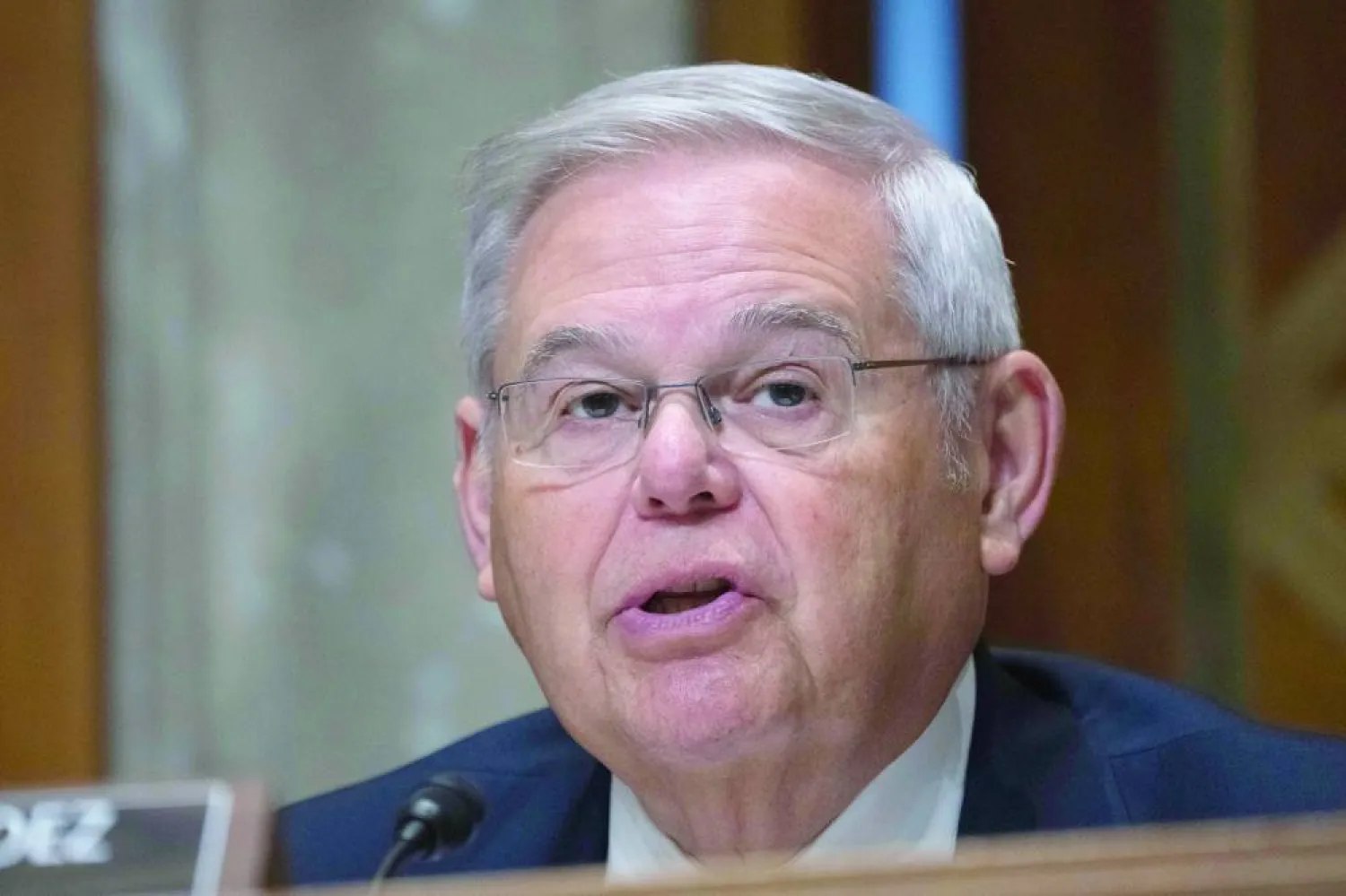 
السيناتور مننديز (أ.ب)