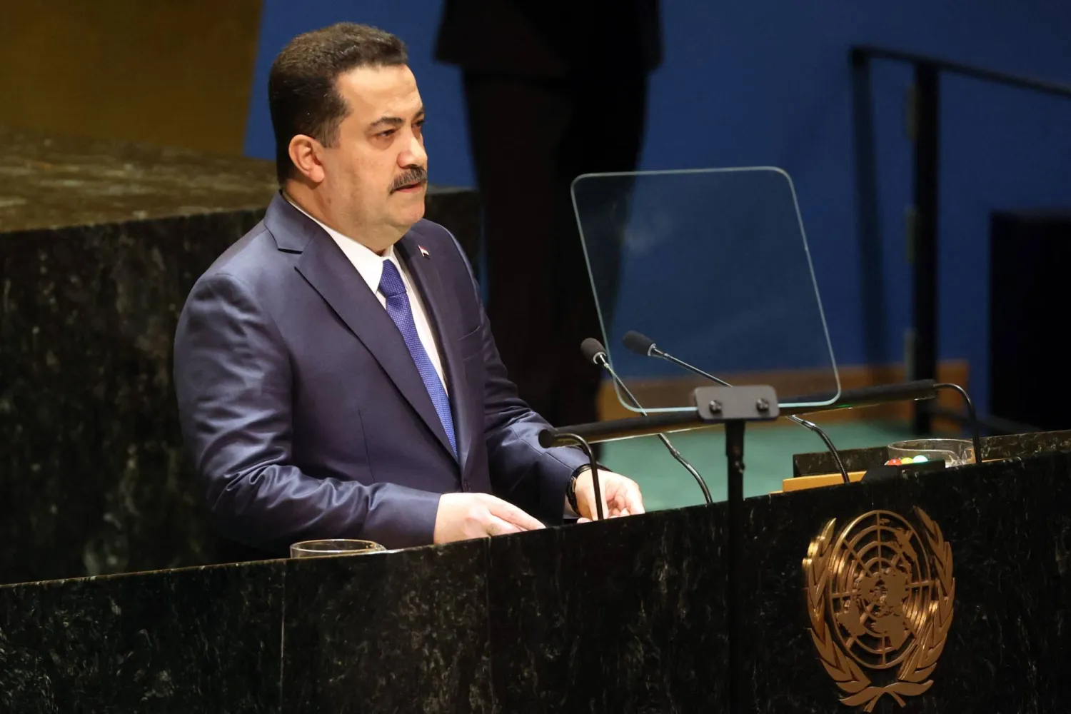 رئيس الوزراء العراقي محمد شياع السوداني يلقي كلمته أمام الجمعية العامة للأمم المتحدة في نيويورك (أ.ف.ب)