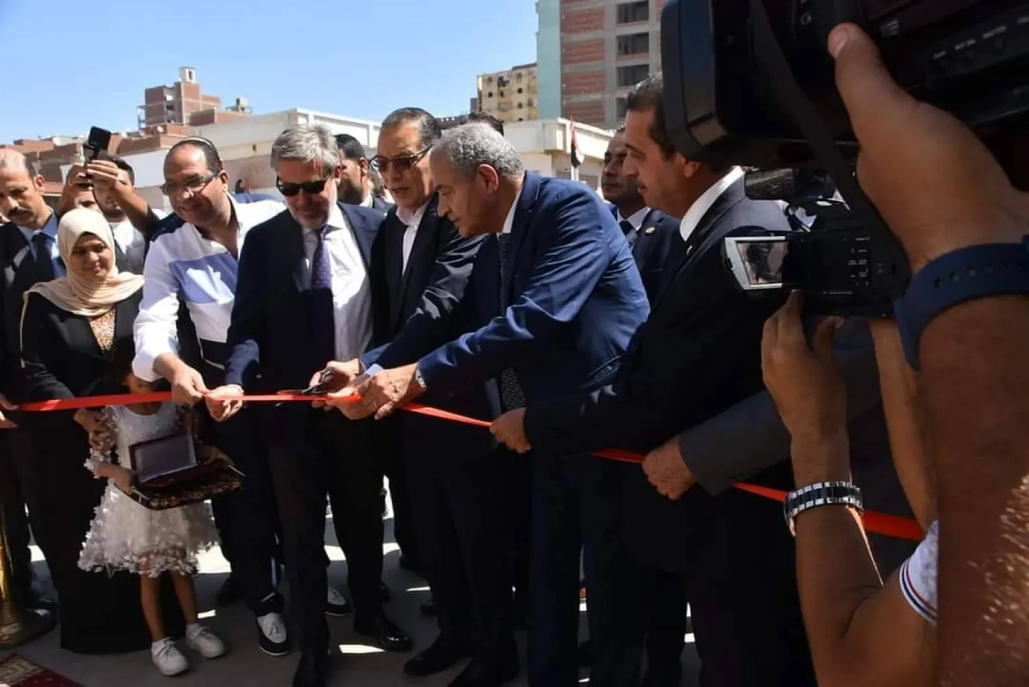 وزير التموين المصري يفتتح مشروعاً للصوامع الحقلية بمحافظة الشرقية (وزارة التموين والتجارة الداخلية المصرية)