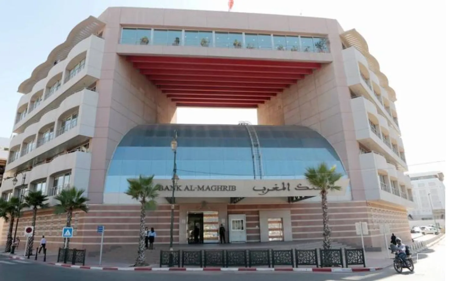 صورة لمقر البنك المركزي المغربي في الرباط بالمغرب (رويترز)