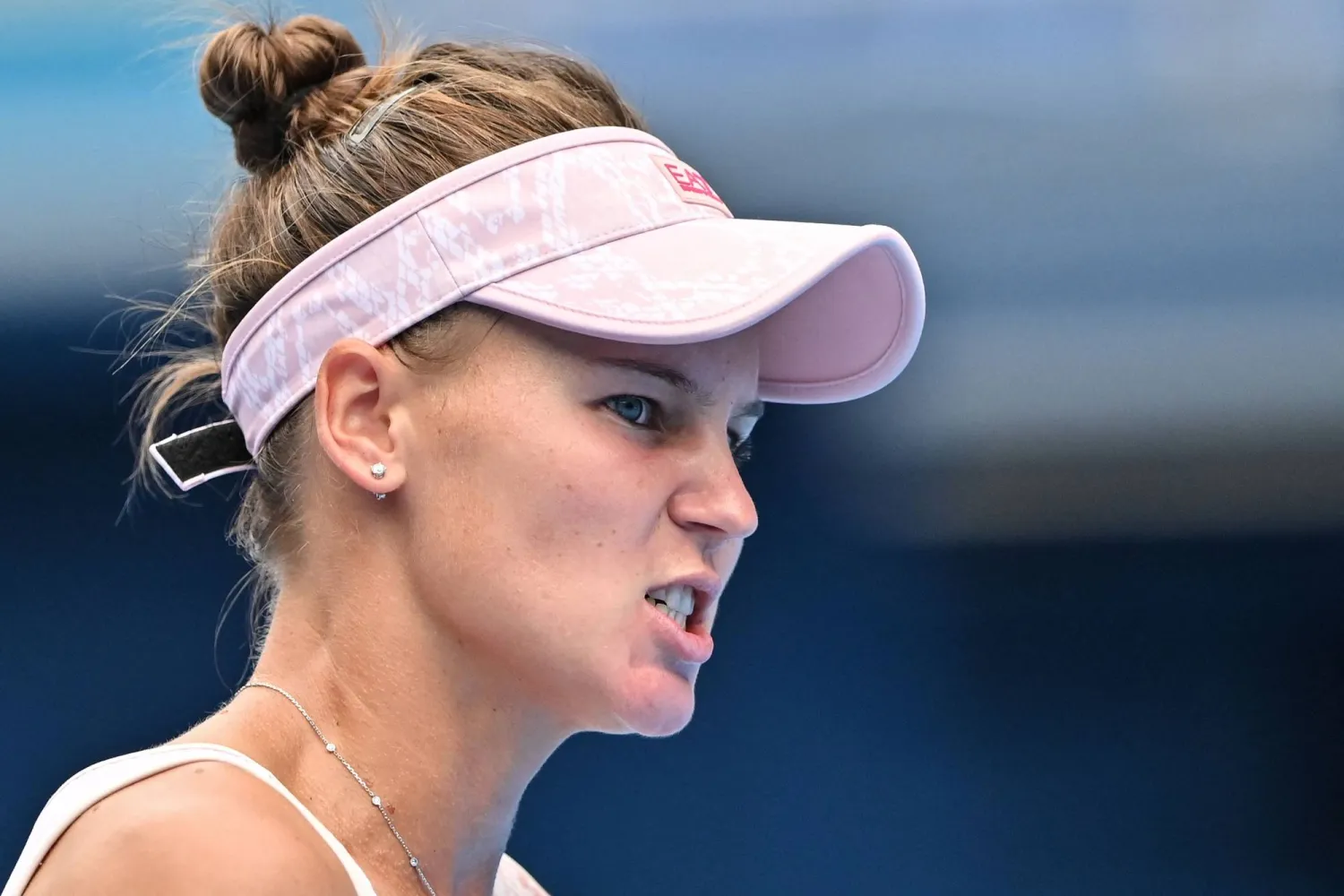 كودرميتوفا المصنّفة الـ19 بلغت الدور نصف النهائي لتواجه مواطنتها بافليوتشينكوفا (أ.ف.ب)