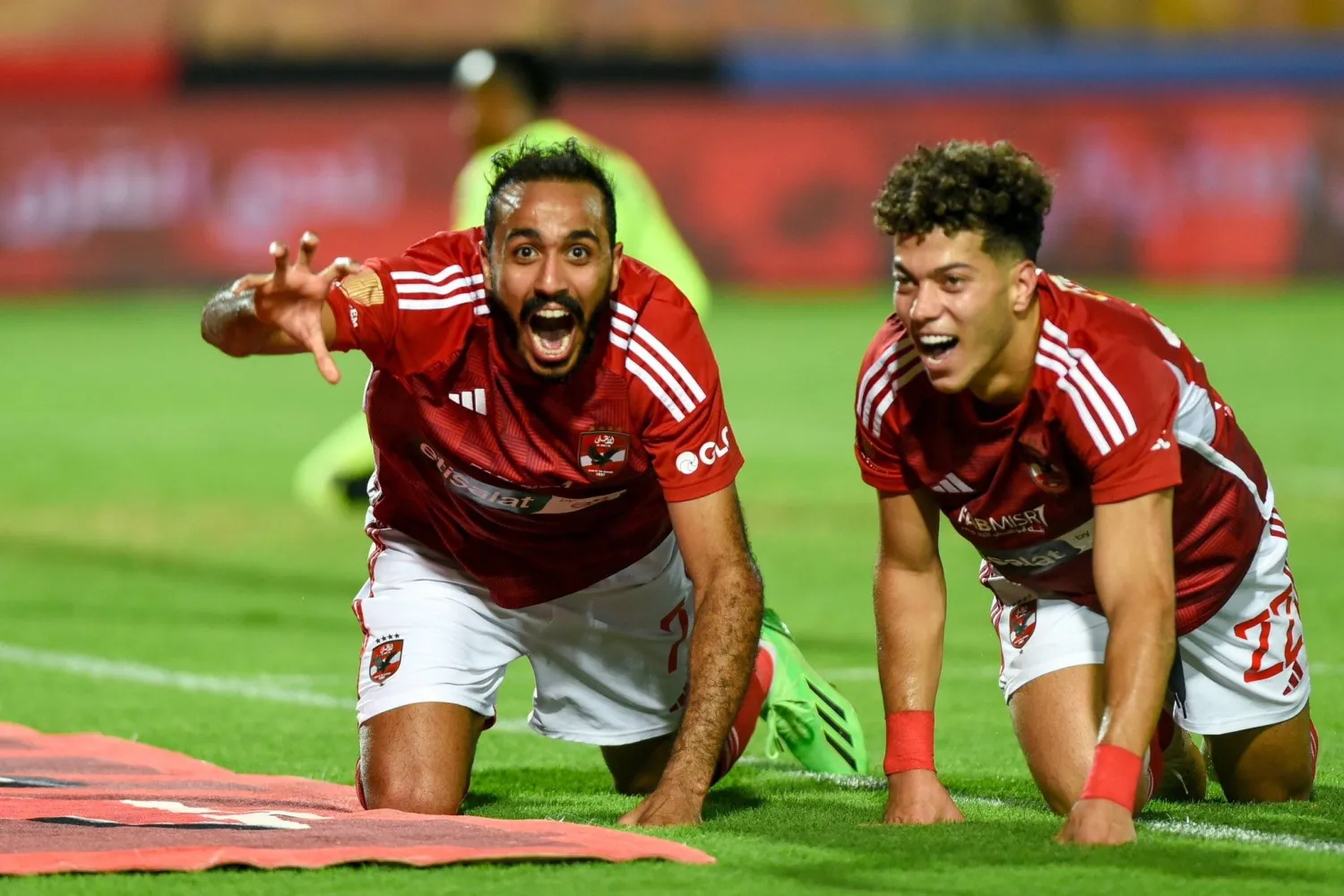 محمود كهربا يحتفل بالتسجيل في شباك سان جورج الإثيوبي (نادي الأهلي)