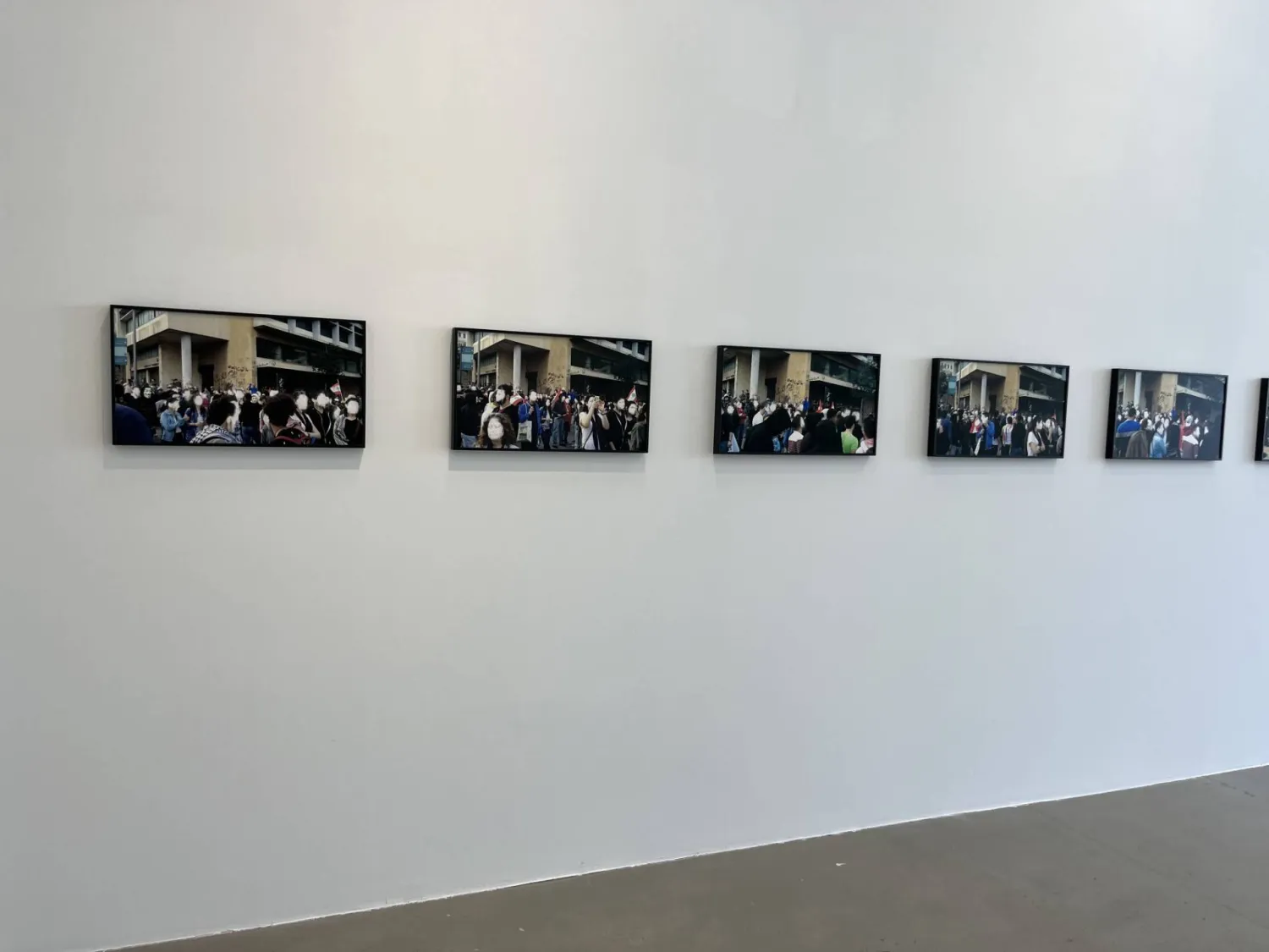 لوحات لصور التقطها غصين في أكتوبر 2019 (الشرق الأوسط)