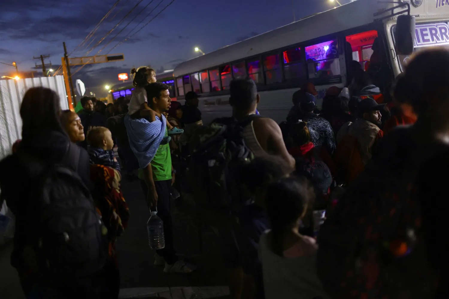 مهاجرون في المكسيك يحاولون بلوغ الولايات المتحدة (أرشيفية - رويترز)