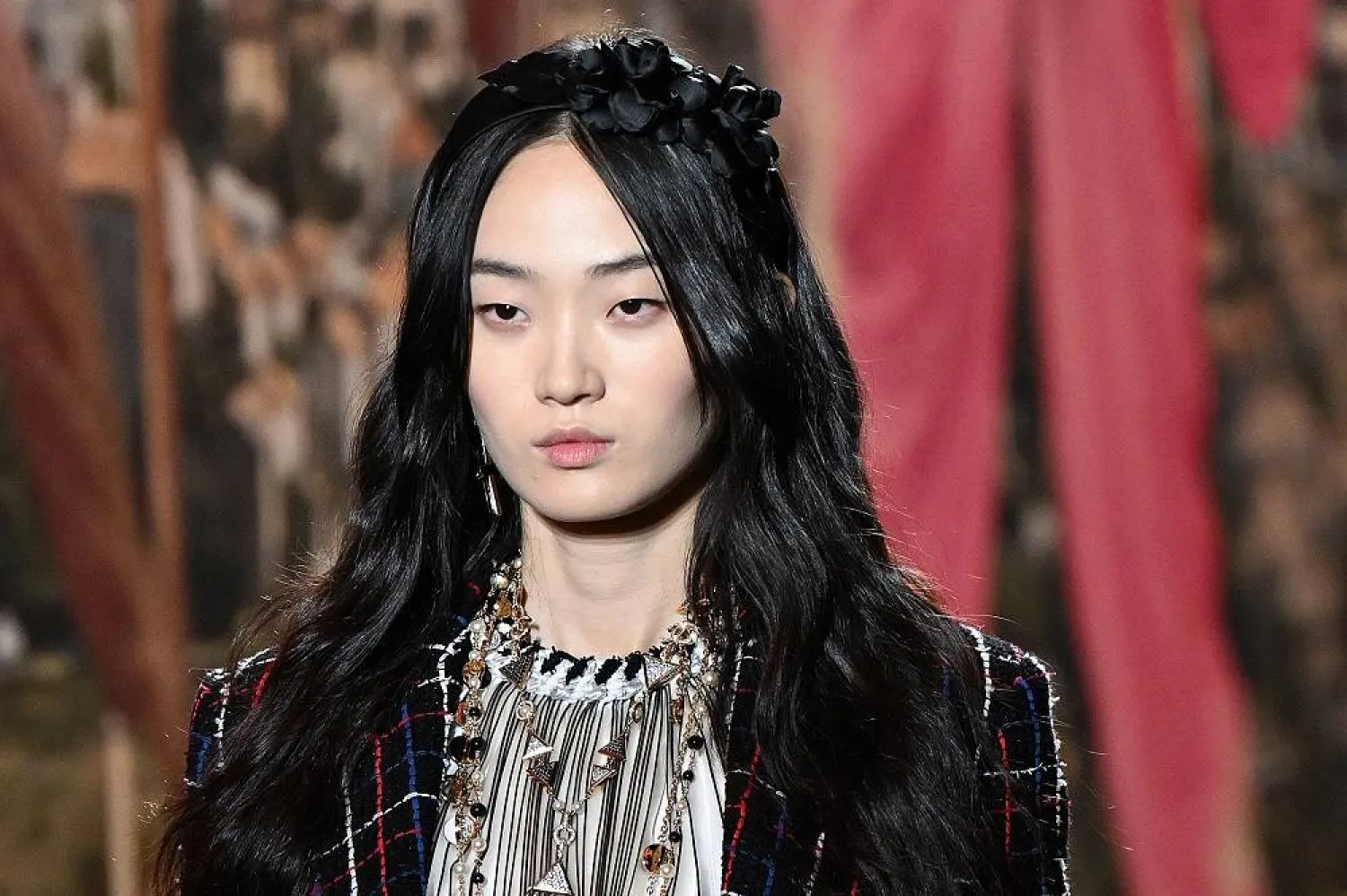  A model walks the runway to present a creation by Chanel during the Paris Fashion Week Womenswear Spring/Summer 2024 at the Grand Palais Ephemere in Paris on October 3, 2023. (AFP)