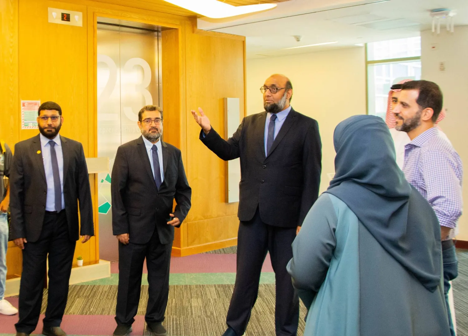 وفد من الكلية التقنية في جدة زار جامعة الملك عبد الله للعلوم والتقنية «كاوست» (الكلية التقنية)