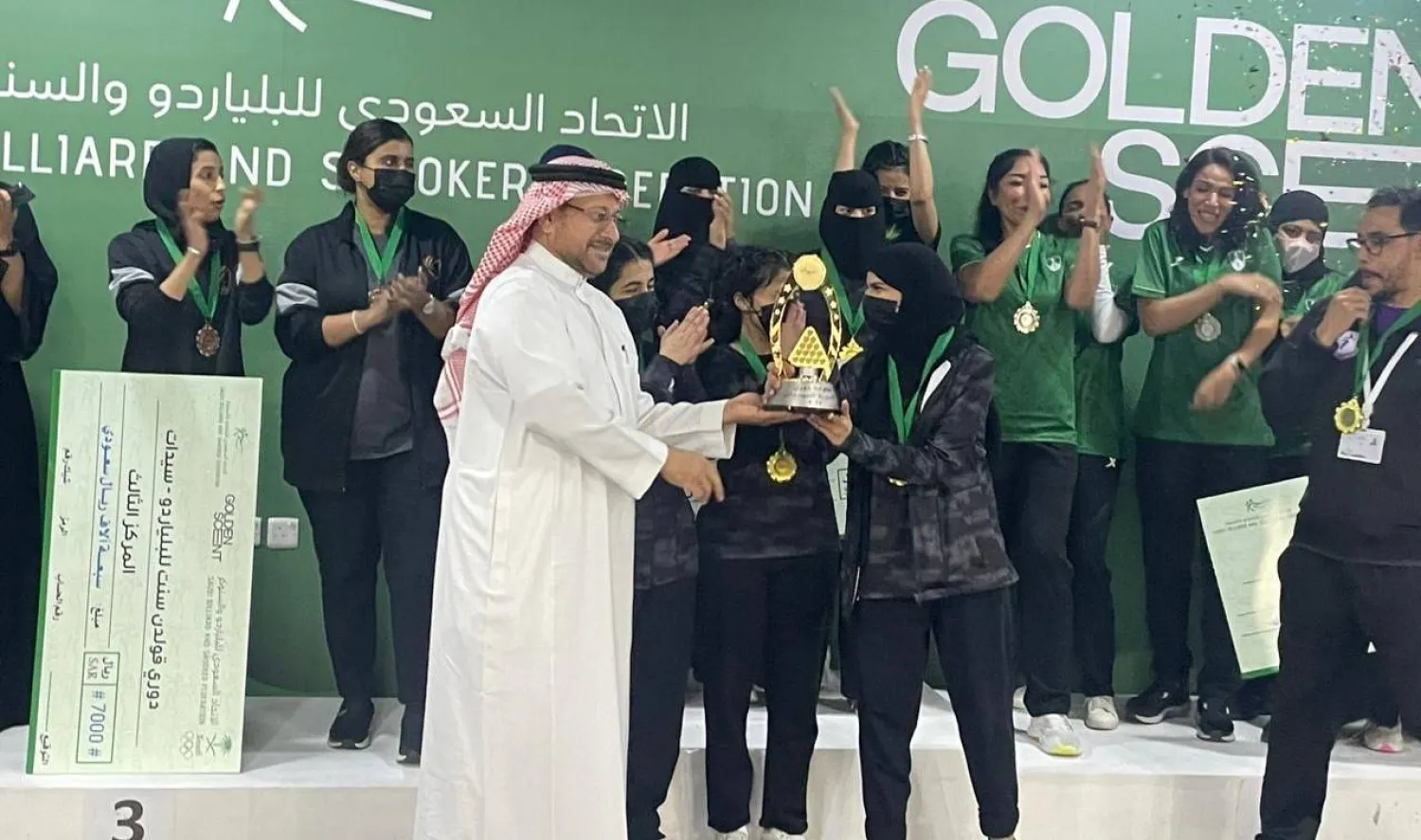 الدكتور ناصر الشمري يتوج فريق الوطني باللقب (الشرق الأوسط)