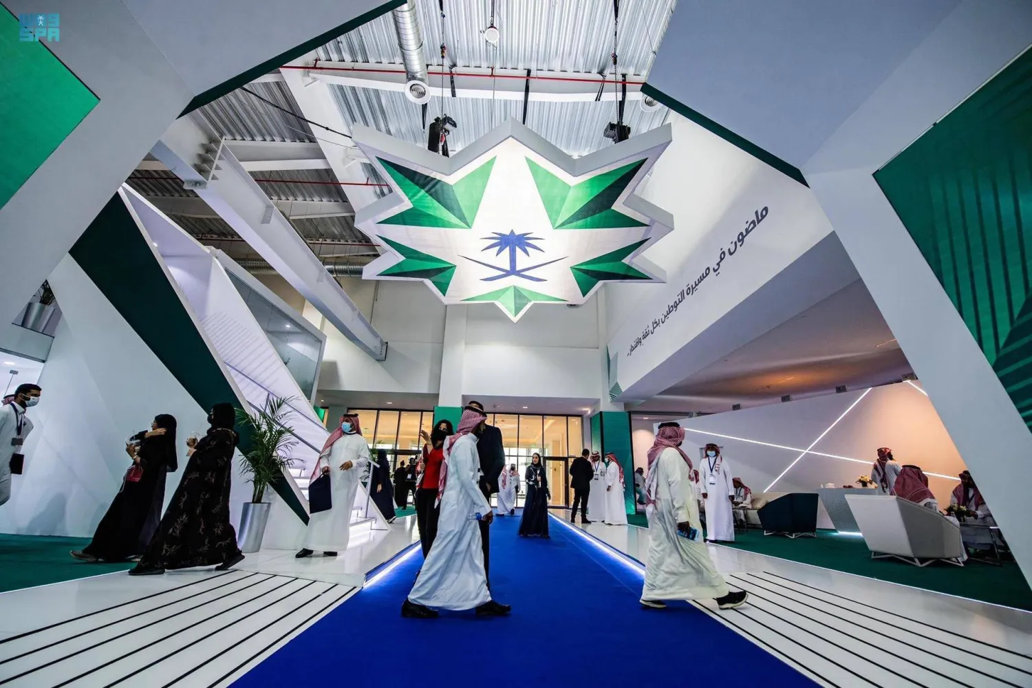 خطوة واحدة تفصل عن جائزة الابتكار بعد انتهاء مرحلة الفرز والتحكيم لطلبات المرشحين (واس)