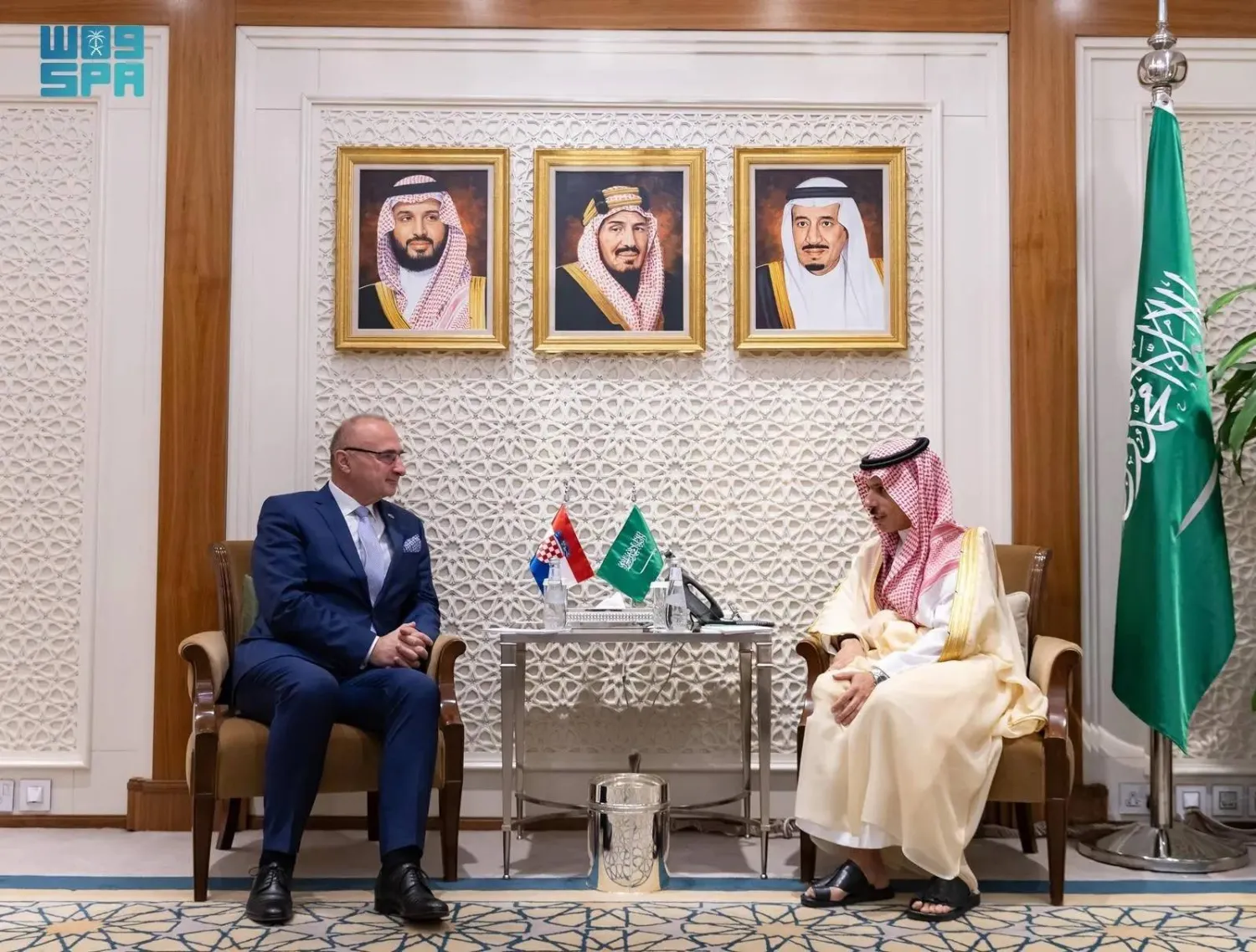 وزير الخارجية لدى لقائه نظيره الكرواتي جوردان غرليتش (واس) 