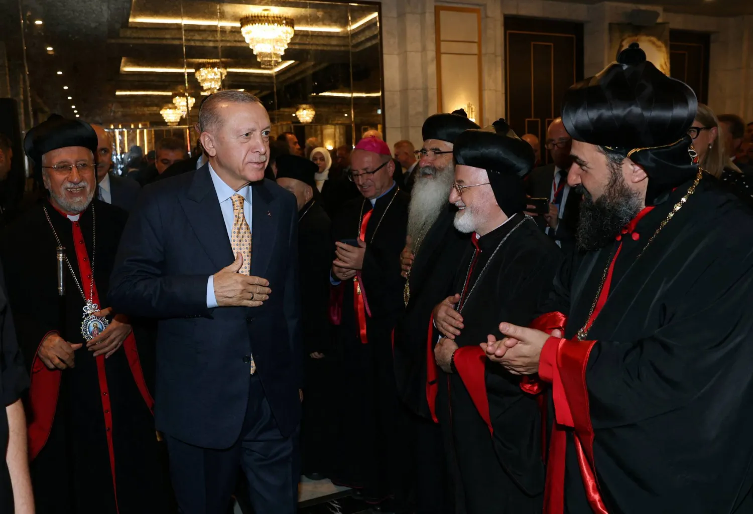 دشن إردوغان الأحد أول كنيسة يتم تشييدها في تركيا منذ تأسيس الجمهورية (رويترز)