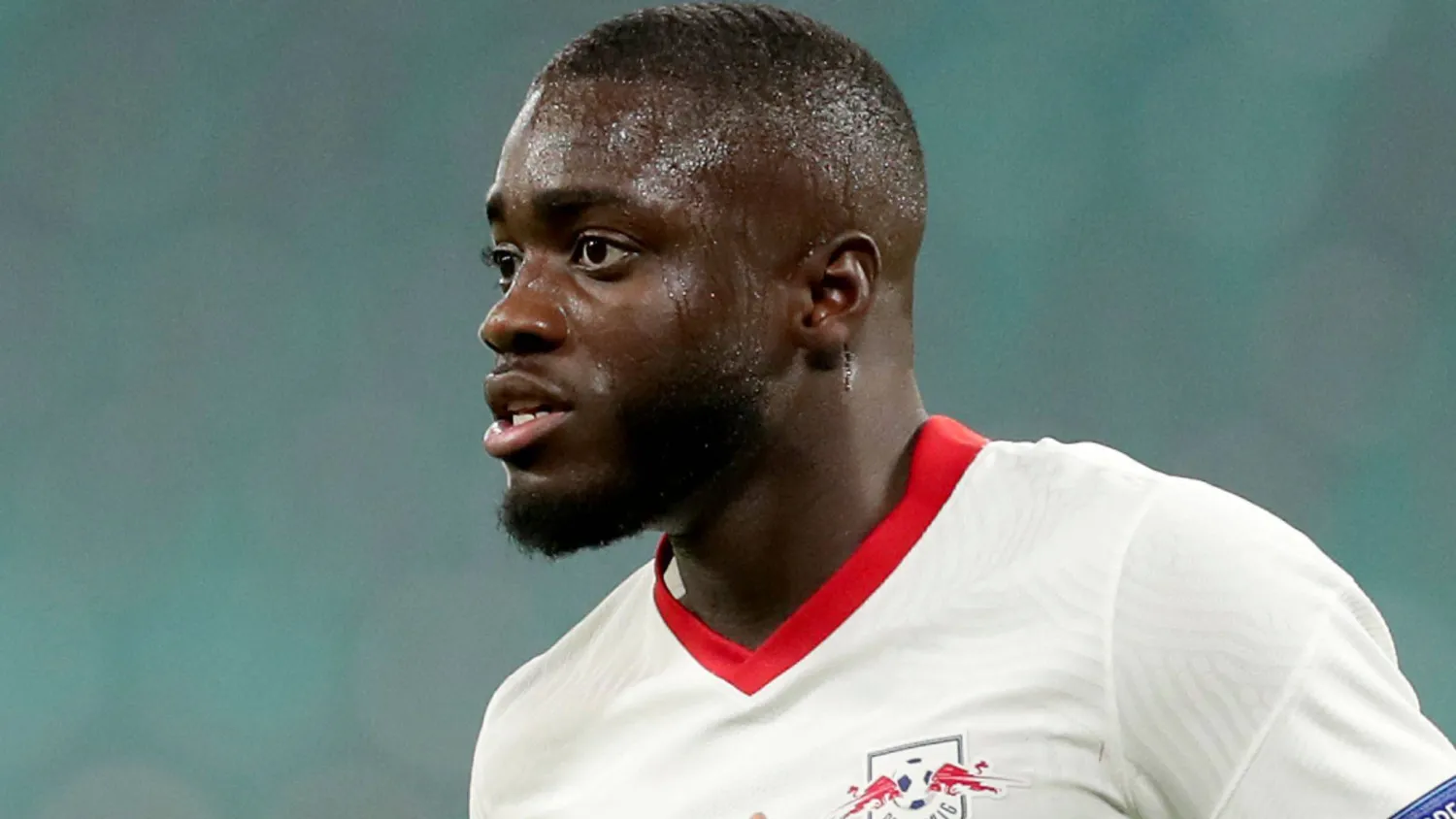 دايوت أوباميكانو تعرض لإصابة في عضلة الفخذ (غيتي)