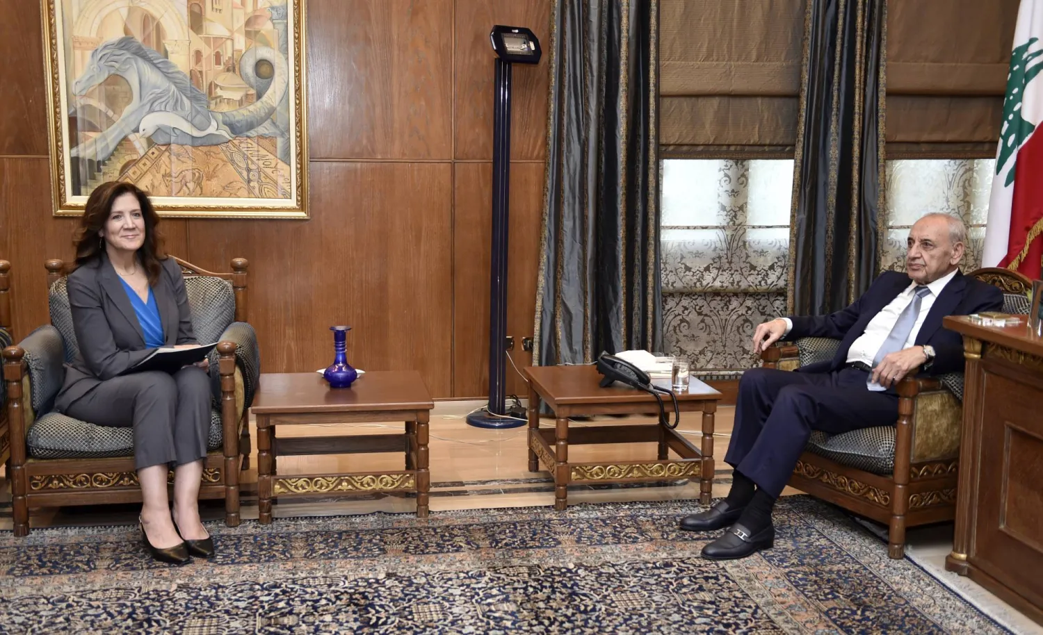 الرئيس نبيه بري مستقبلاً السفيرة الأميركية يوم الثلاثاء (موقع البرلمان اللبناني)