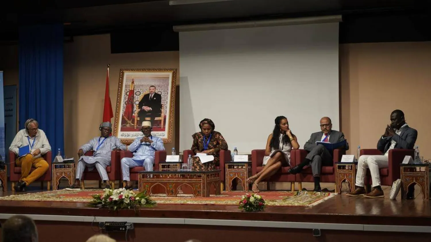 جانب من نقاشات ندوة منتدى أصيلة الثانية (رضا التدلاوي)