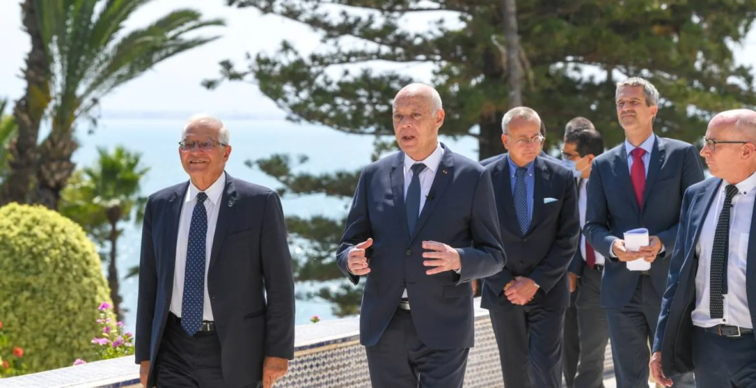 
الرئيس قيس سعيّد ... يفتتح الحملة الانتخابية تحت اولويات طي صفحة النُّخَب ومكافحة الفساد (رويترز)