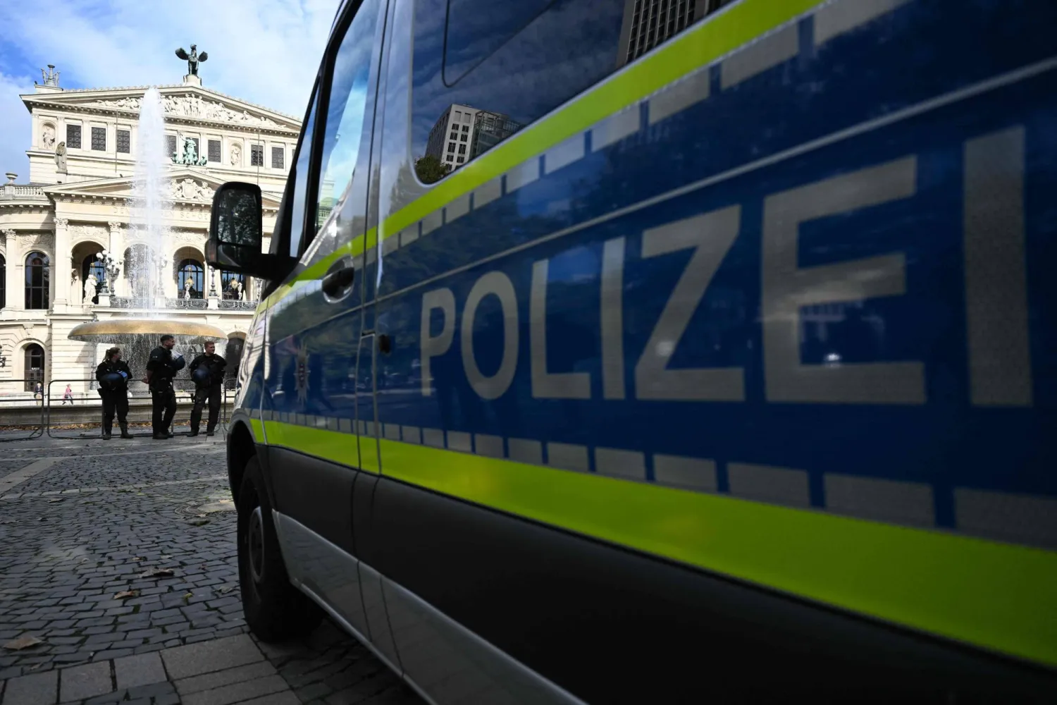 الأمن ينتشر في فرانكفورت التي أعلنت دعمها الكامل لإسرائيل في حربها على غزة (أ.ف.ب)