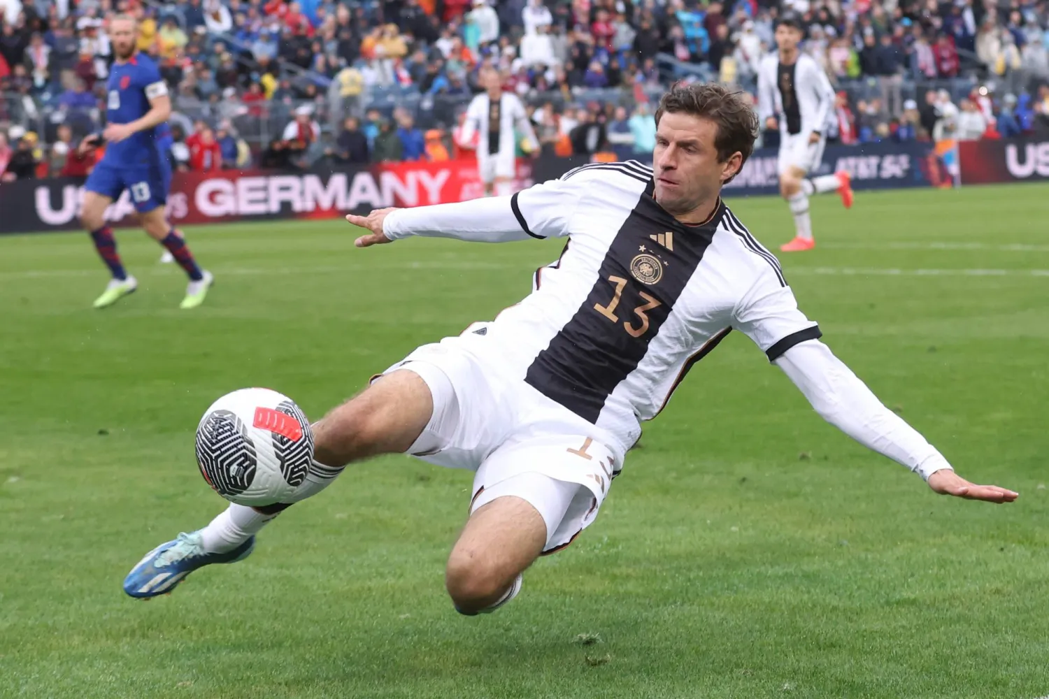 لم يكمل مولر الدقائق الـ90 في أية مباراة للبايرن هذا الموسم (غيتي)