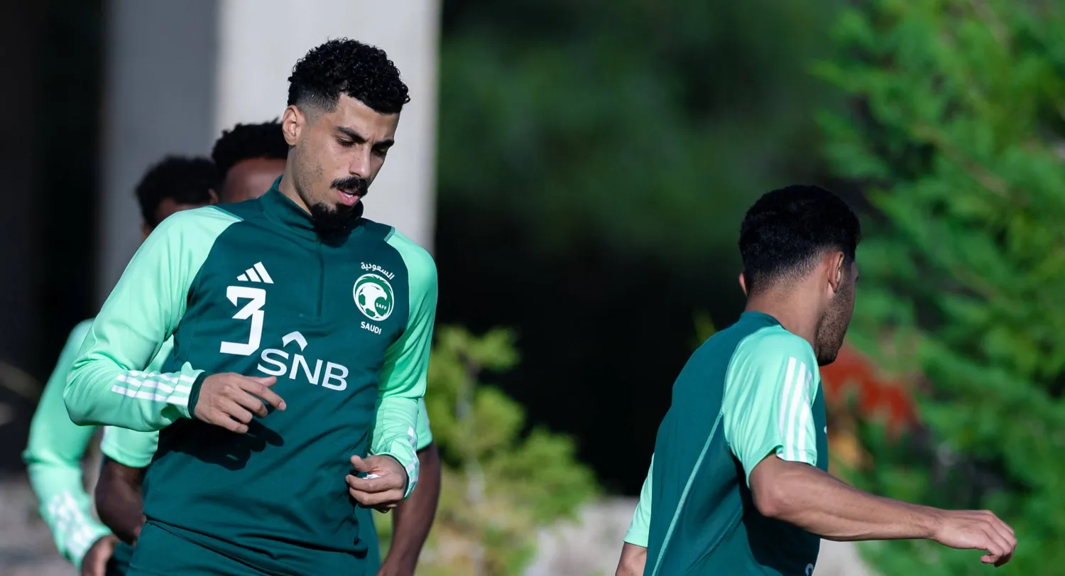 علي لاجامي في تدريبات الأخضر (المنتخب السعودي)