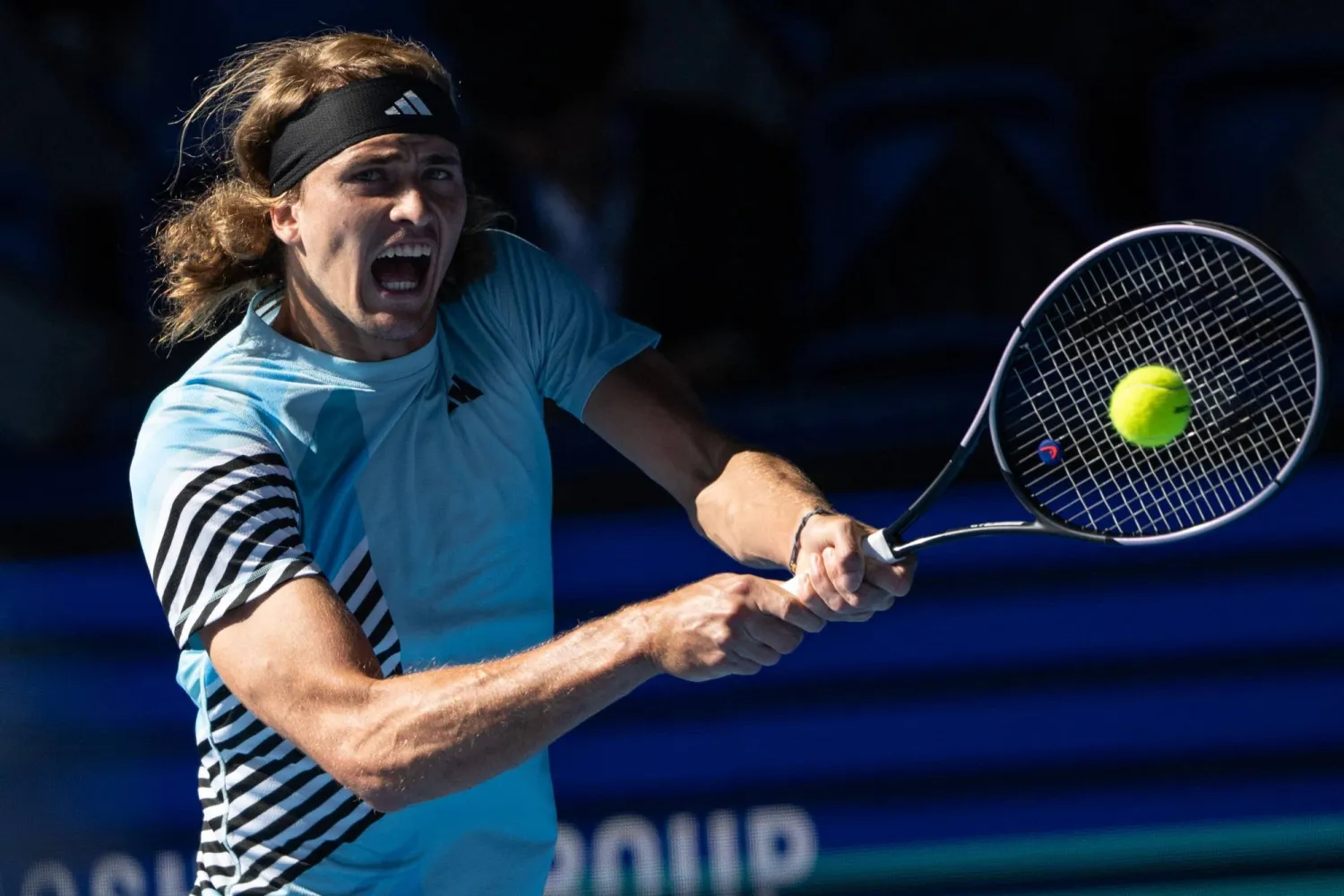 الألماني ألكسندر زفيريف أثناء المواجهة (أ.ف.ب)