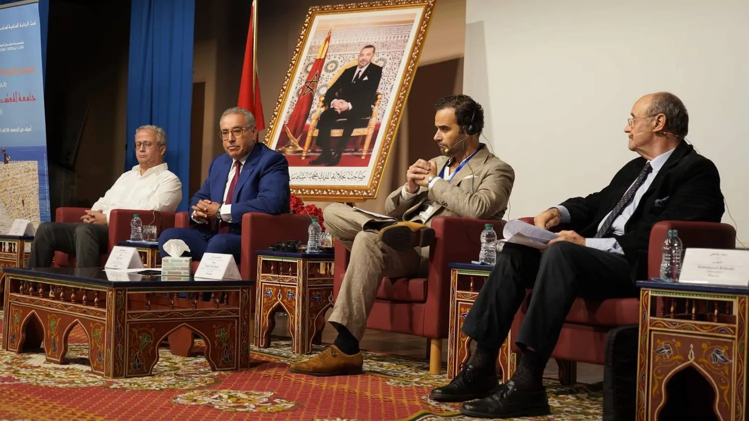 مشاركون في جلسة اليوم الثاني لمنتدى أصيلة (تصوير: رضا التدلاوي)