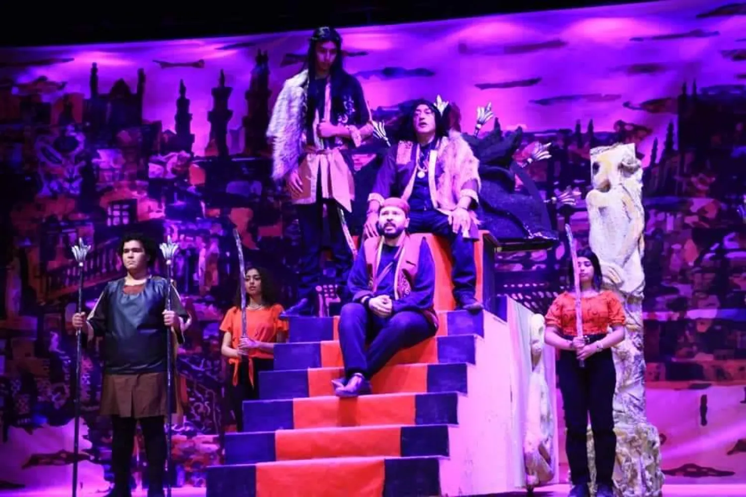 أداء اتسم بالكوميديا والسخرية (الشرق الأوسط)