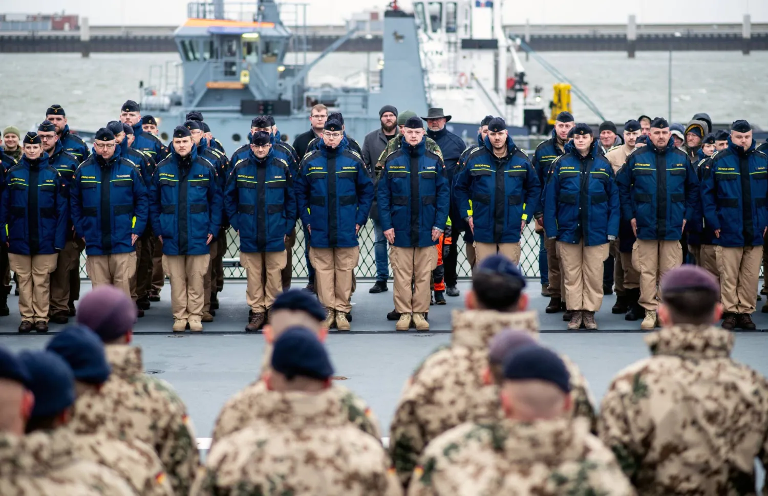 الفرقاطة البحرية الألمانية تتجه إلى الشرق الأوسط في أول انتشار لها بوصفها جزءاً من مهمة الأمم المتحدة في البحر الأبيض المتوسط قبالة سواحل لبنان (د.ب.أ)