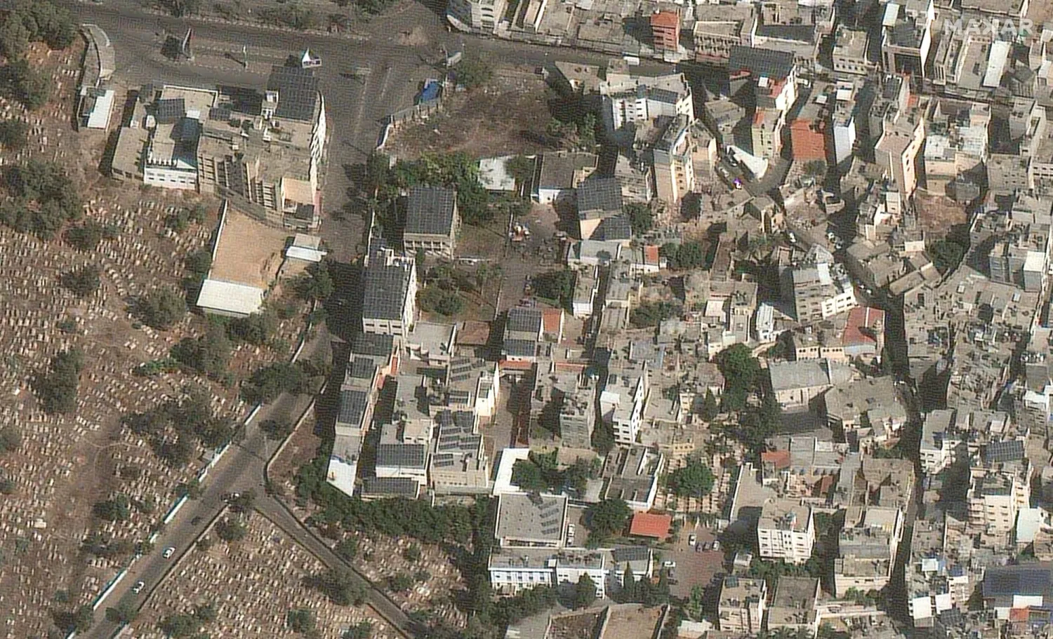 صورة قمر اصطناعي تظهر مستشفى «المعمداني» بعد قصفه (رويترز)