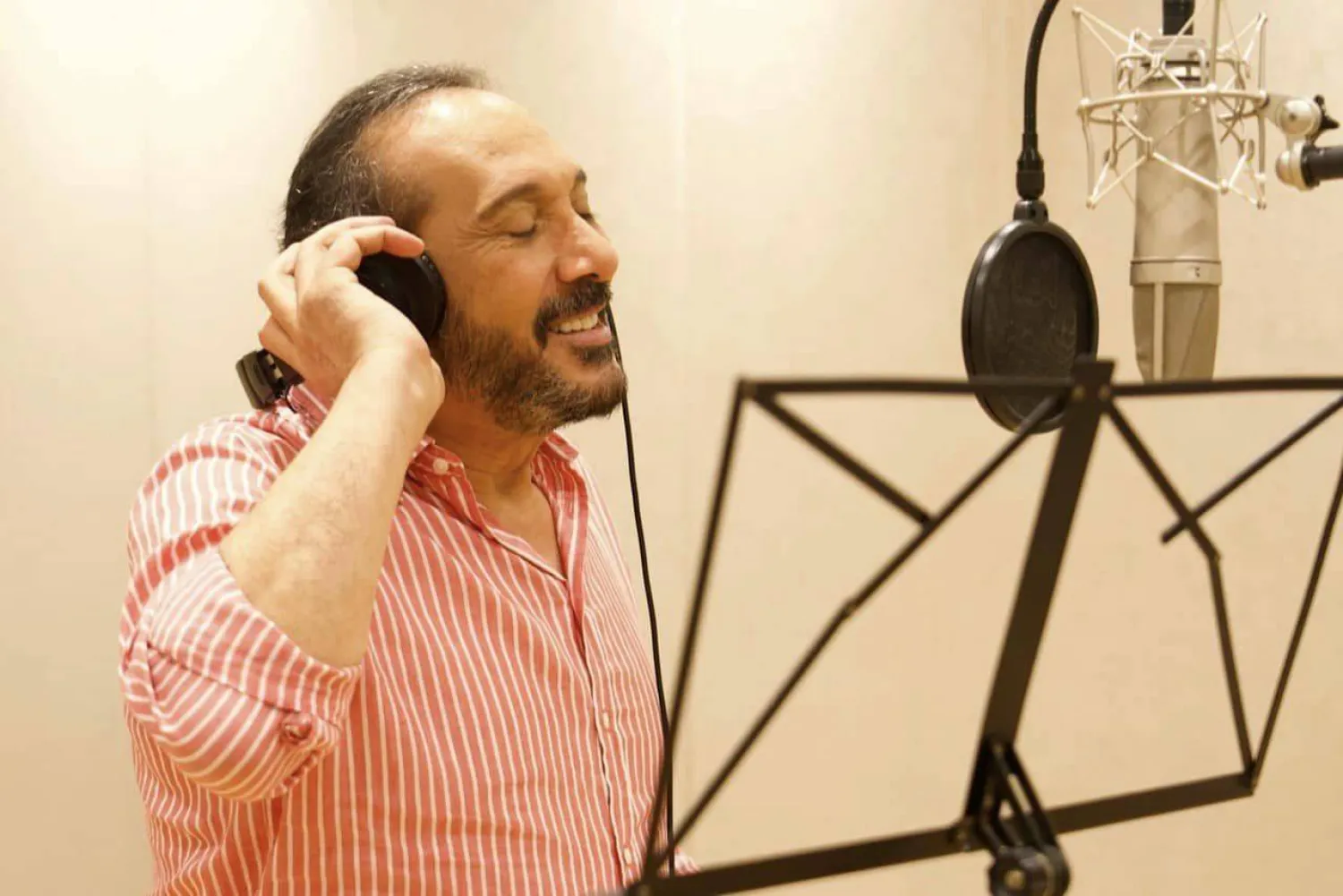 الفنان المصري علي الحجار (فيسبوك)