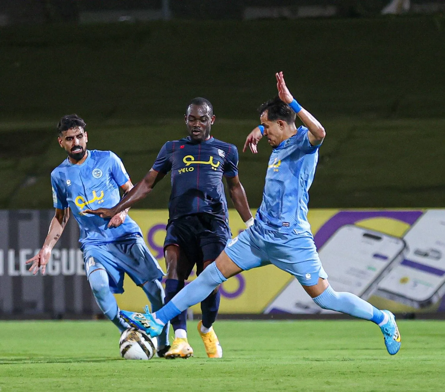 «دوري يلو» ما زال يخضع لتجربة الأجانب السبعة قبل إحداث أي تغييرات (الشرق الأوسط)