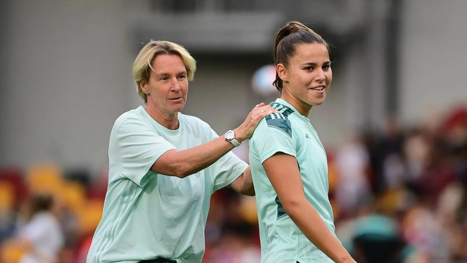 أوبيردورف لاعبة الوسط وجّهت انتقادات إلى فوس تيكلنبرغ (د.ب.أ)