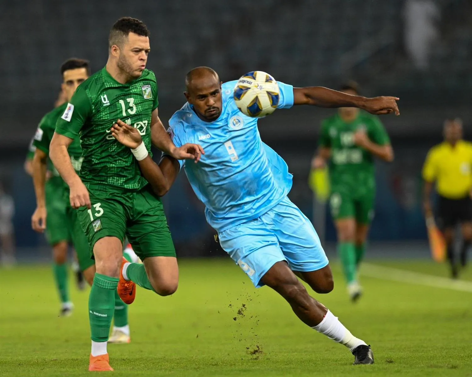 بثلاثية نظيفة الرفاع البحريني يكسب العربي الكويتي (إكس)