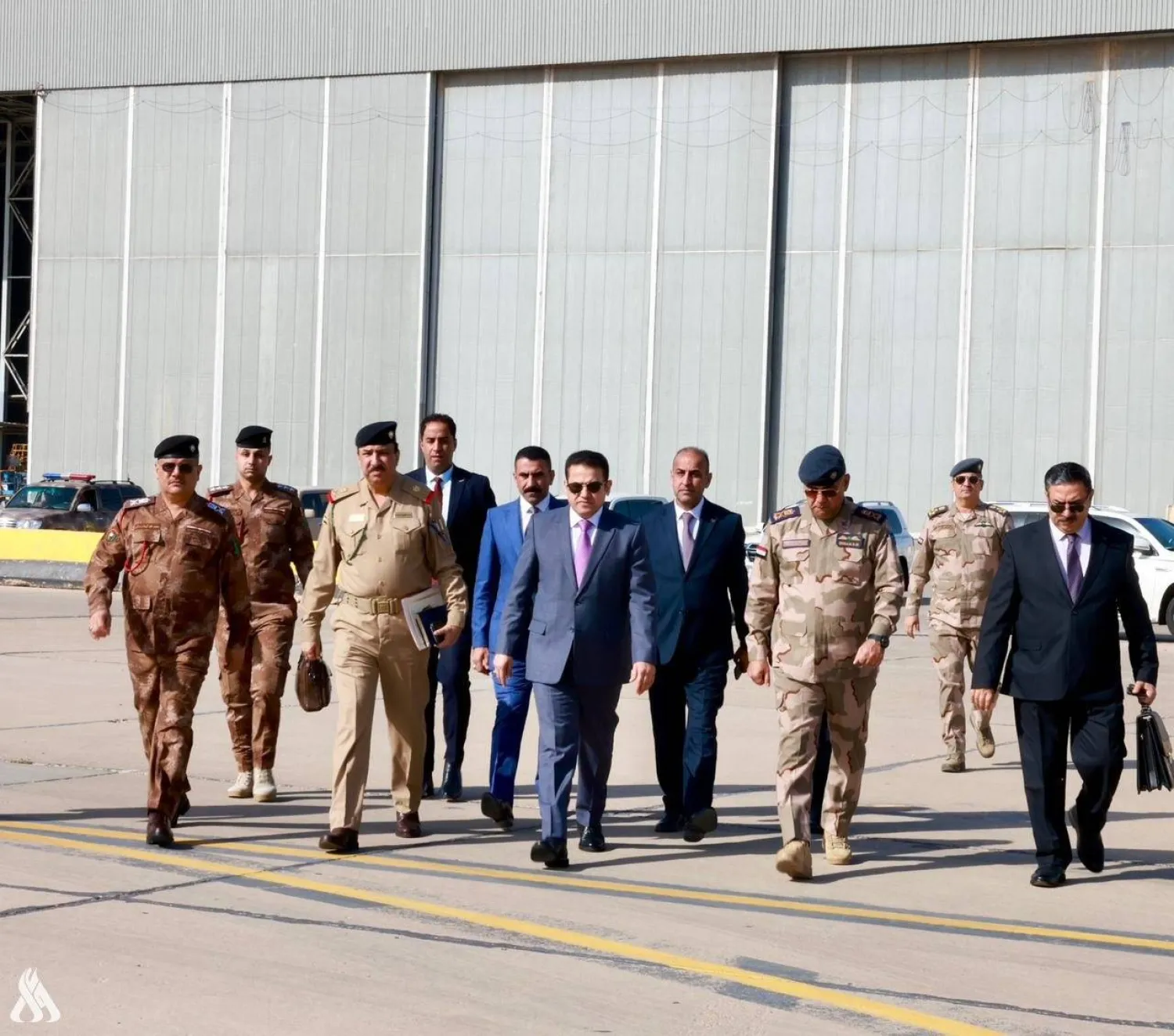 مستشار الأمن الوطني العراقي قاسم الأعرجي في طريقه إلى أربيل أمس (واع)