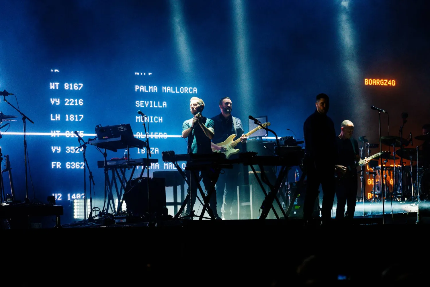 أحد عروض فرقة «ماسيف أتاك» في موسكو (شاترستوك)