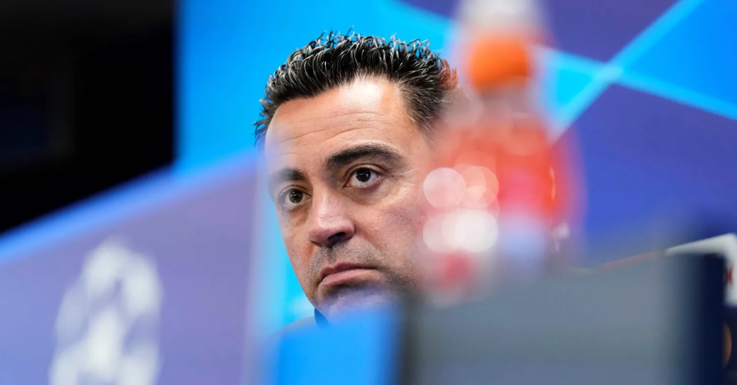 تشافي هرنانديز خلال المؤتمر الصحافي (إ.ب.أ)