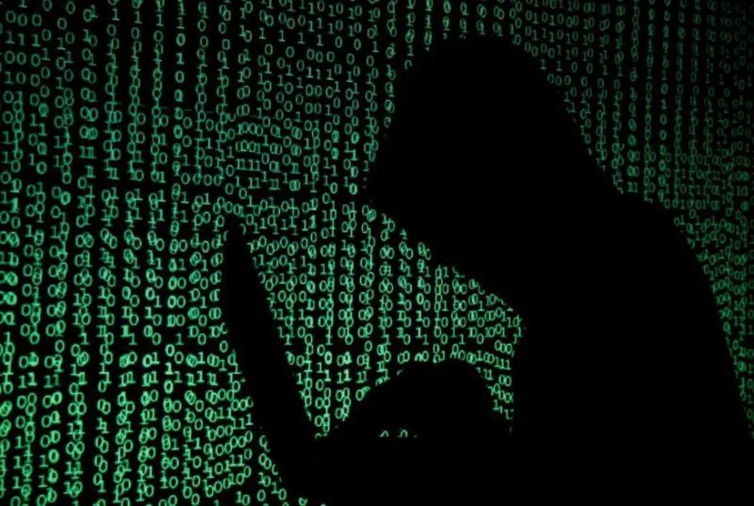Deepfake teknolojisi, sosyal medya kullanıcılarının fotoğraflara ve videolara şüphe ile yaklaşmasına neden oluyor. (Reuters)