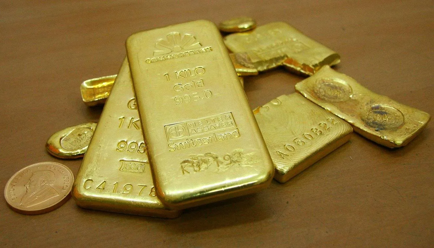 Spot gold rose 0.5% to $1,989.50 per ounce. Reuters