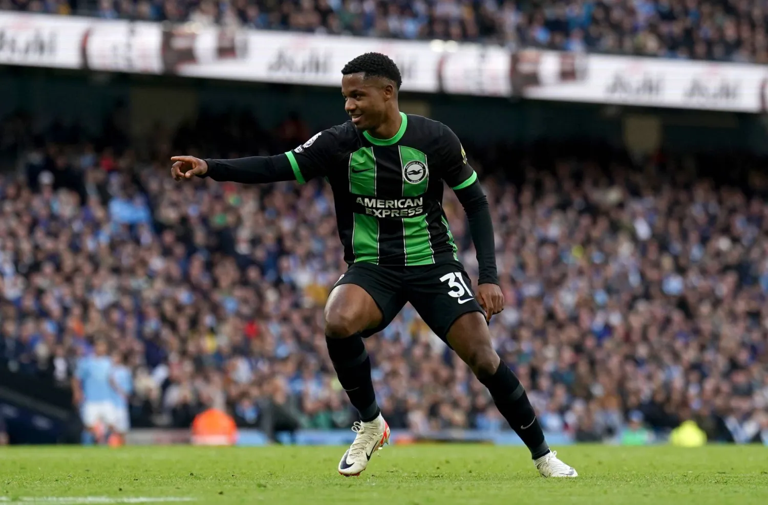 لاعب برشلونة أنسو فاتي (د.ب.أ)