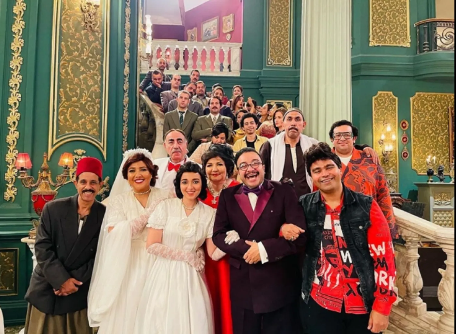 أبطال الفيلم ولقطة في كواليس التصوير (الشركة المنتجة)