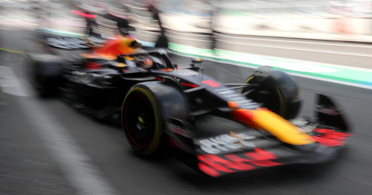 فرستابن حقق أفضل زمن للفة على حلبة إيرمانوس رودريغيز (رويترز)