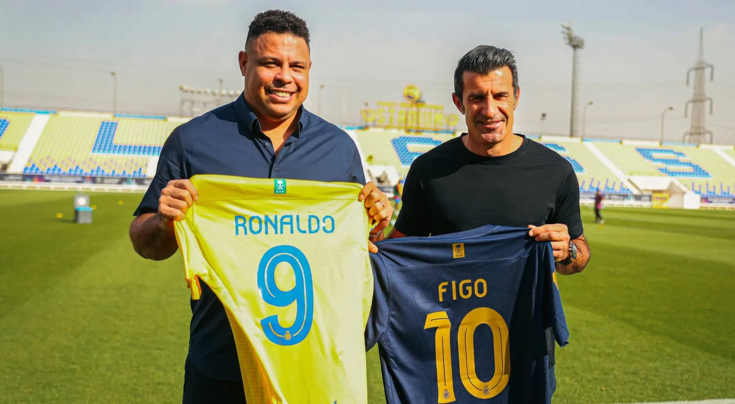 فيغو والبرازيلي رونالدو (نادي النصر) 